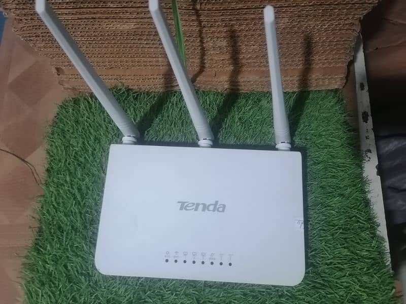 tenda F3 V6 N300 long range wifi router for sell 0