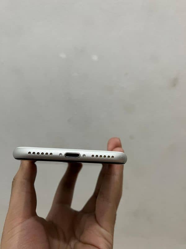 iPhone SE 2020 PTA Approved 6