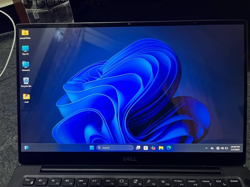 Hi, I am selling my laptop XPS m…. 10by10 windows 11 original install 8