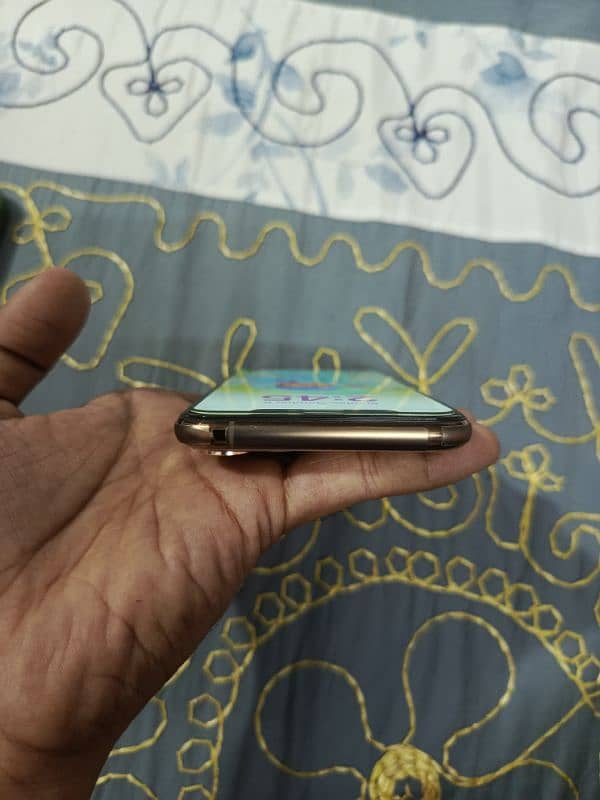 IPhone 11 Pro 256GB PTA Approved 6