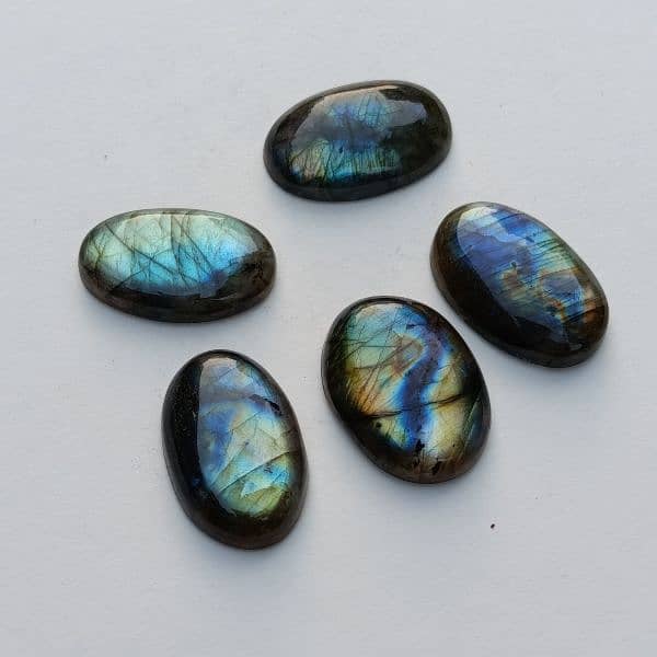 Natural Labradorite Stone 0