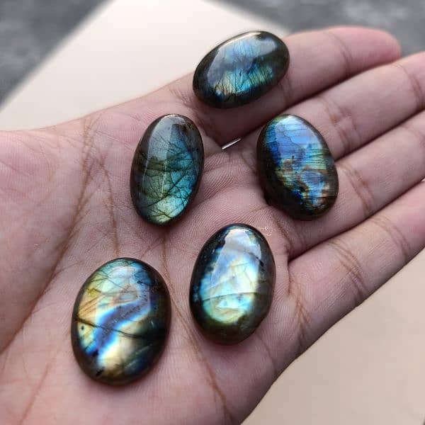 Natural Labradorite Stone 4