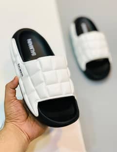 Balmain Slippers 100% Comfortable And Vert Attractive Design White