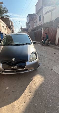 Toyota Vitz 2001