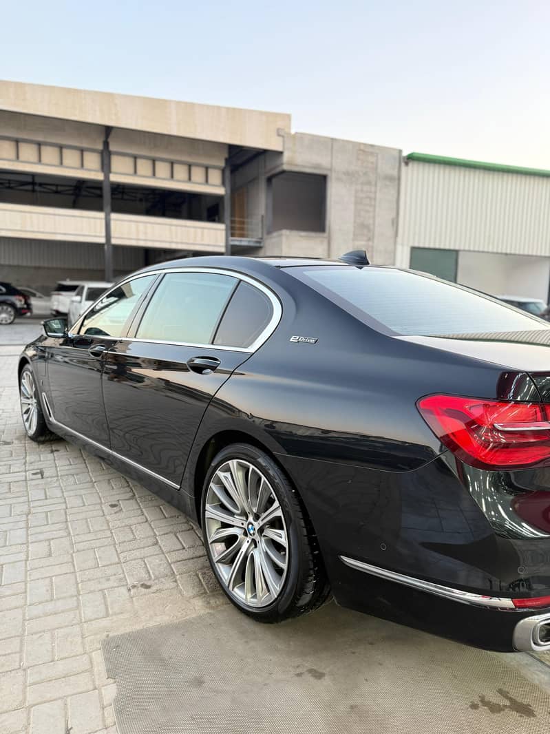 BMW 7 Series 2019 6