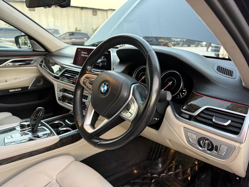 BMW 7 Series 2019 9