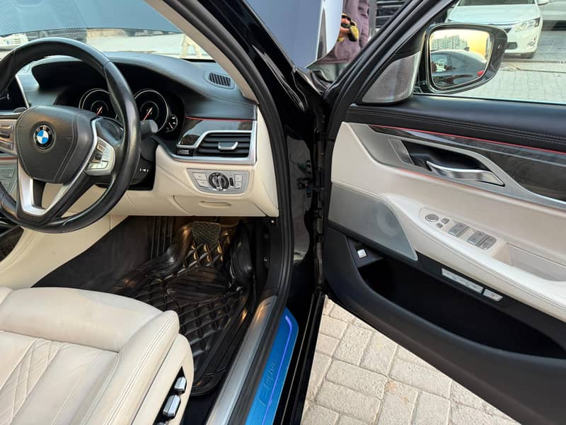 BMW 7 Series 2019 11