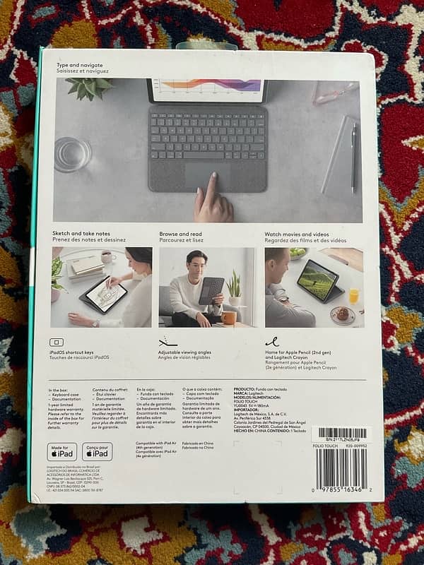 Logitech Folio Touch with Trackpad and Smart Connector 2