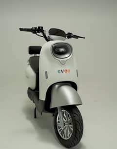 evee Scooty