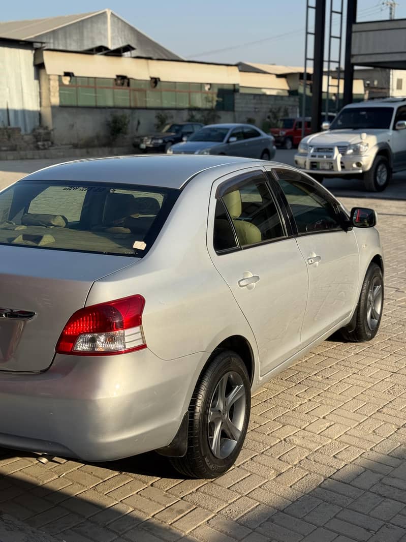 Toyota Belta 2007 6