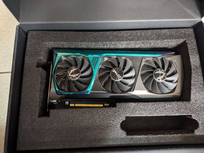 RTX 3090 Zotac AMP Core Holo 24gb GPU 7