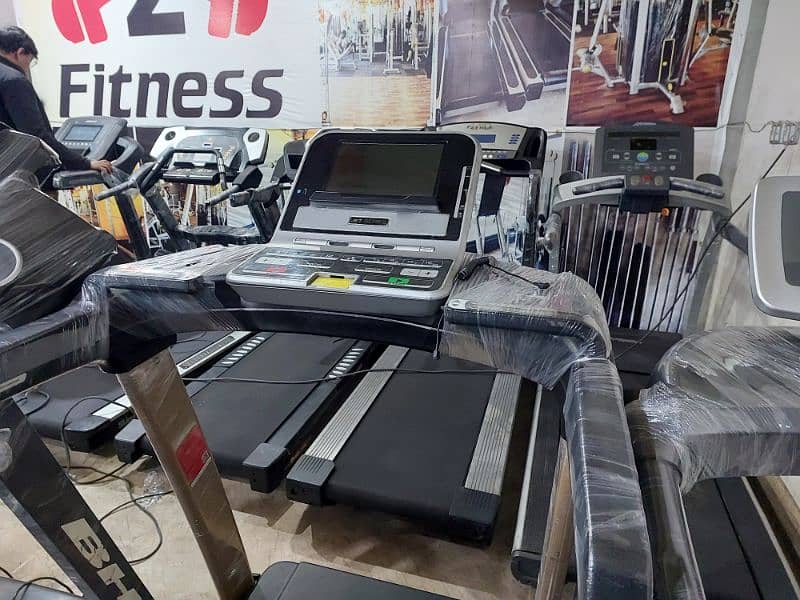 Treadmill / Running Machine / Elleptical  / Spinning bike / Homegym 5