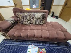 Dewan Sofa with 2 cushions