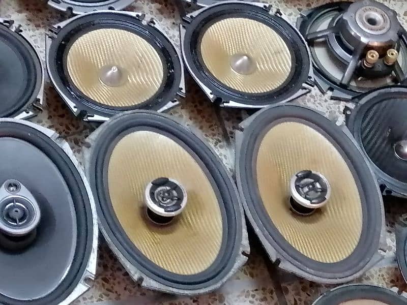 components speakers amplifier woofers players 5