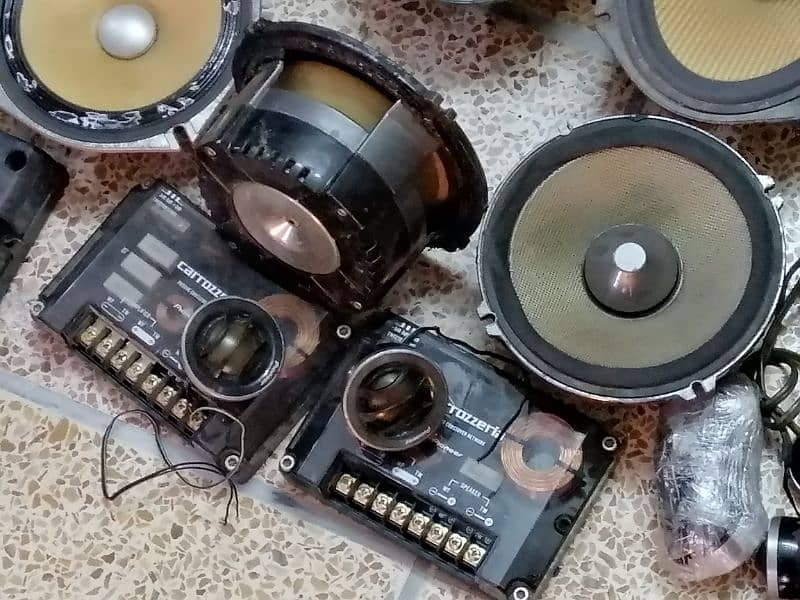 components speakers amplifier woofers players 7