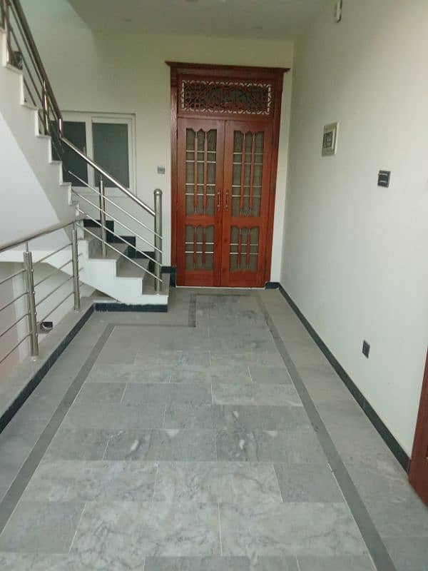 3 units of 5 marla (4 storeys) house available for rent 2