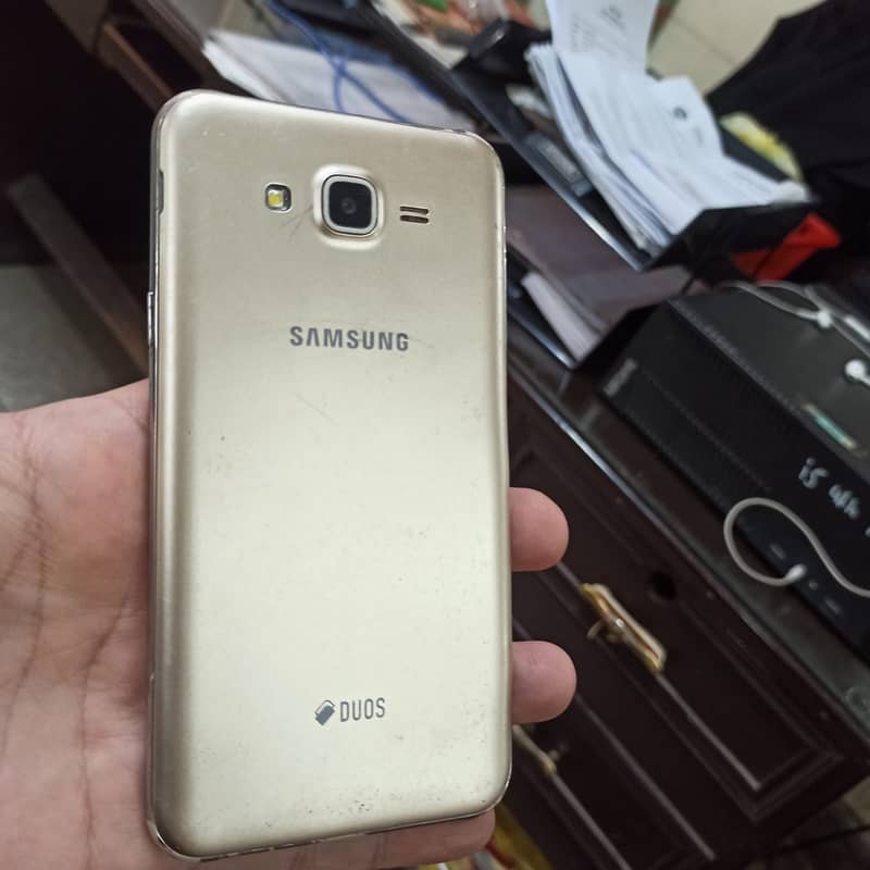 Samsung galaxy J7 for sale 1