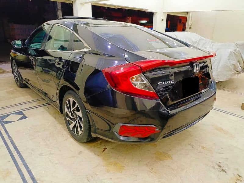 Honda Civic Oriel 2018 5