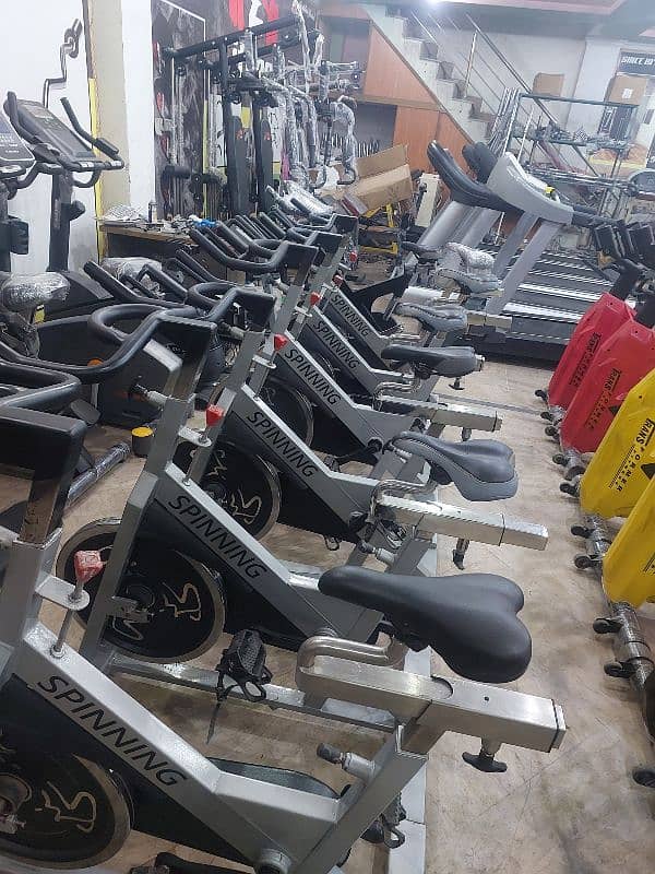 Treadmill / Running Machine / Elleptical  / Spinning bike / Home gym 13