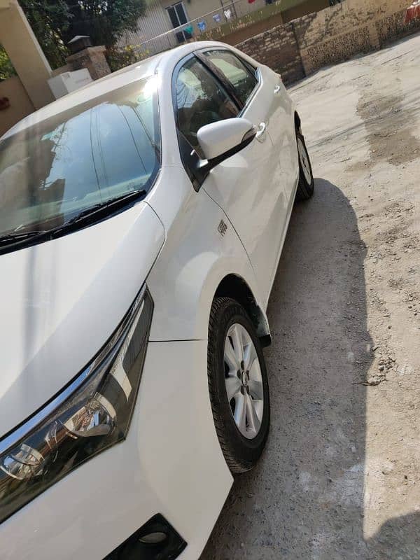 Toyota Altis Grande 2016 4