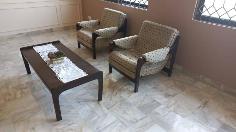 5 Seater Sofa Set made with Sheesham wood with table for sale 1