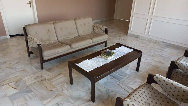 5 Seater Sofa Set made with Sheesham wood with table for sale 2