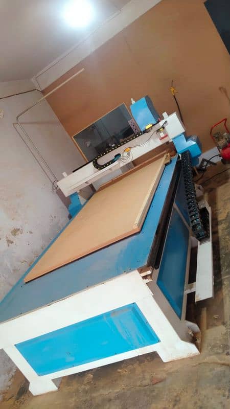 CNC WOOD ROUTER MACHINE 1