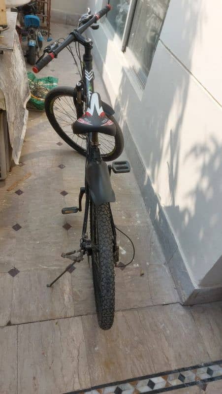 Bicycle 9/10 condition 0