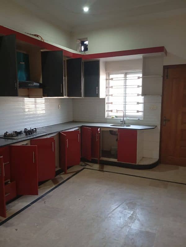 14marla upper portion avelebal for rent in G15 F15 7