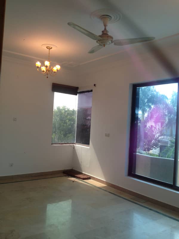 CORNER HOUSE AVAILABLE FOR RENT AT F-11/3 ISLAMABAD 1