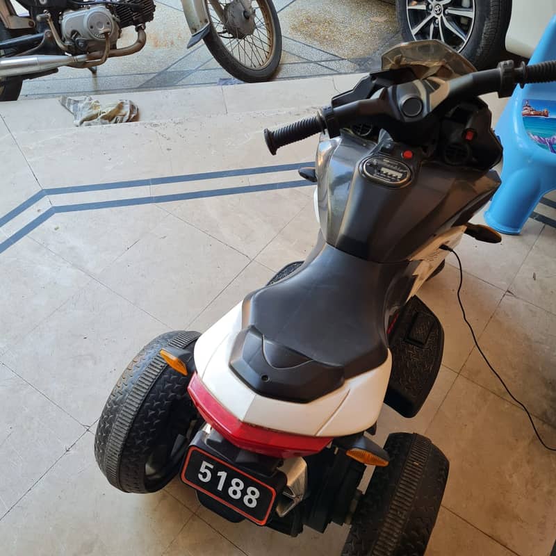 Kids Electric Bike For Sale in Lahore 4