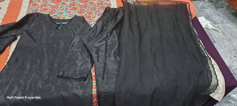 all dress in good condition 6