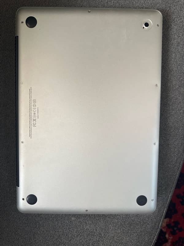 Macbook pro 2011 late 13 inch 1