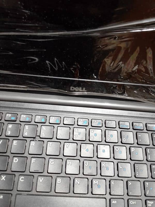 New laptop, slightly used for only classes . 2