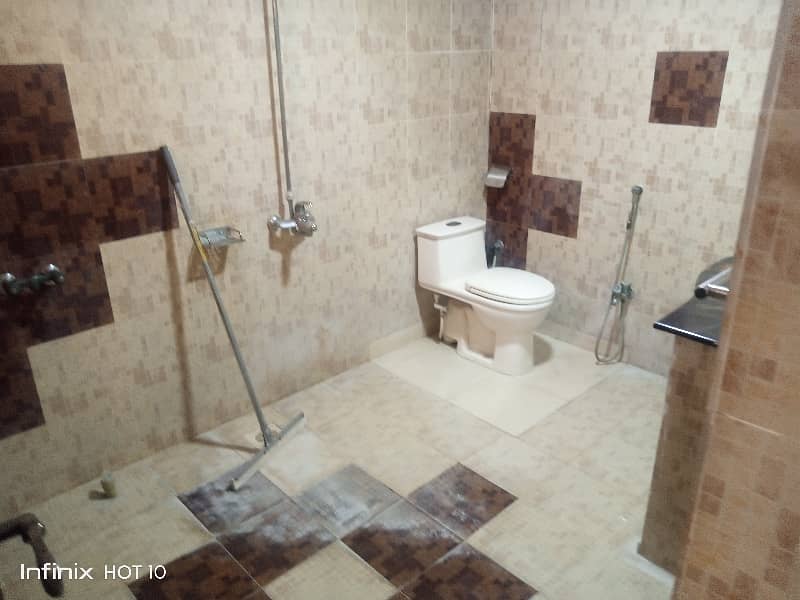 10 Marla Beautiful Lower Portion For Rent Near Wapda Town 5