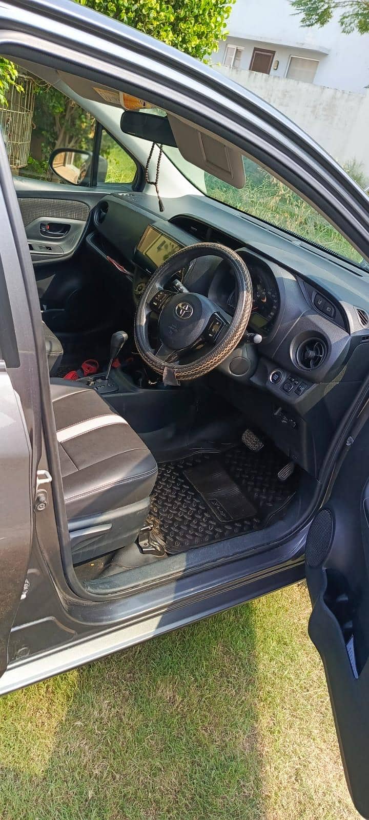 Toyota Vitz 2018 7