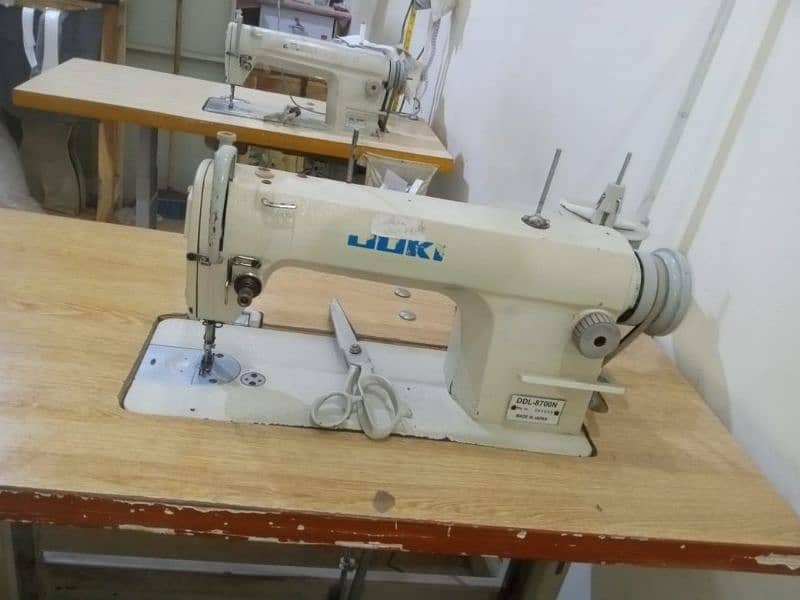 5x sewing/stitching (juke) machines full setup 11