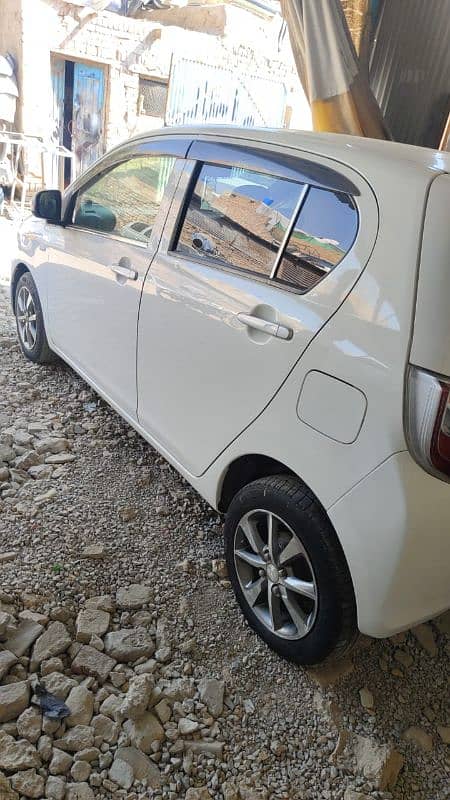 Daihatsu Mira 2013 3