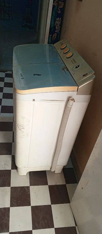 Kenwood twin tub washing machine 3