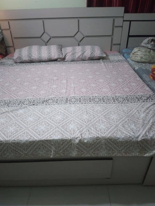 bed set with mattress side table dressing table and kids wardrobe 3