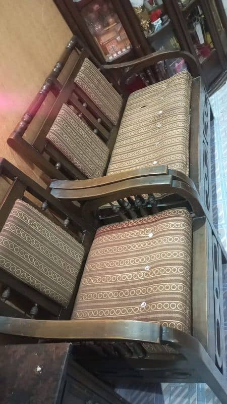 Wooden 4-seater Sofa/Good Condition 4