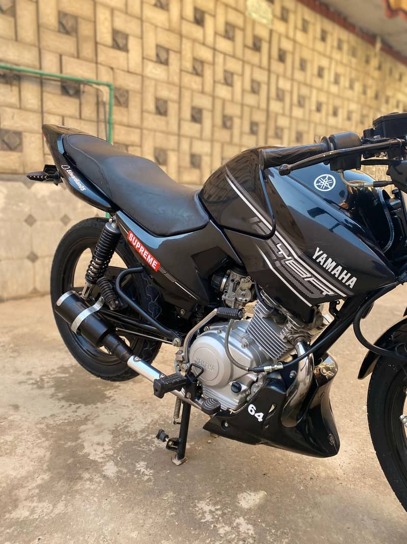 Yamaha YBR 125 ( Model 2016) Total Genuine 2