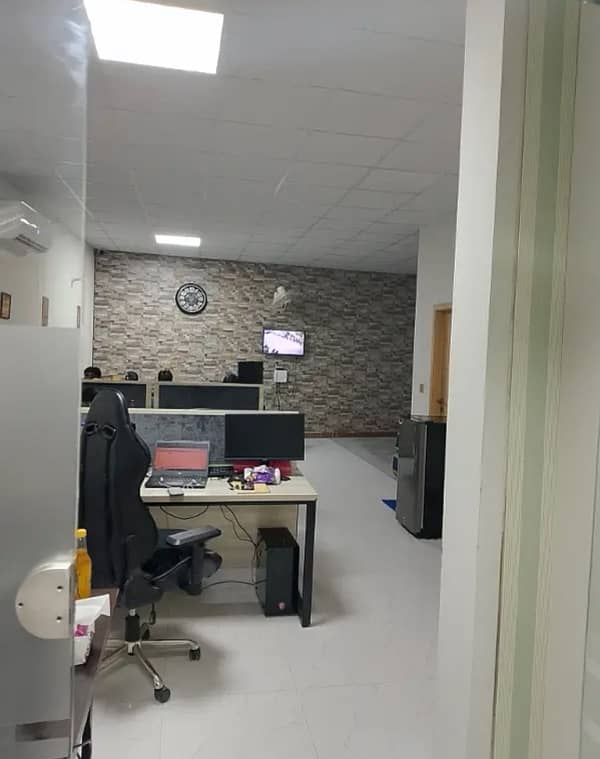 Office for Rent in johar town 2