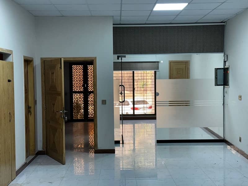 Office for Rent in johar town 5