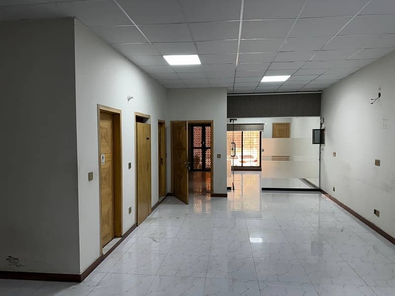 Office for Rent in johar town 6