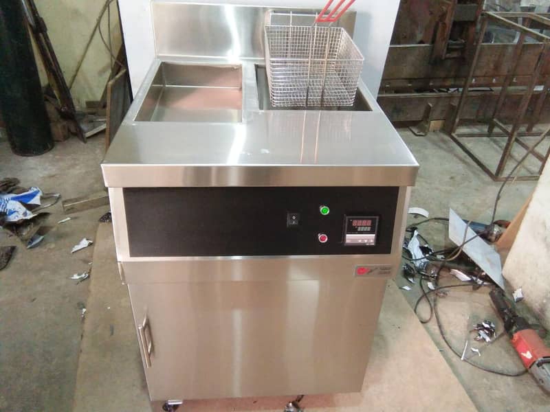 Fryer / Storage / Shawarma / Hot plate / Qeema machine / Kitchen Ite 6