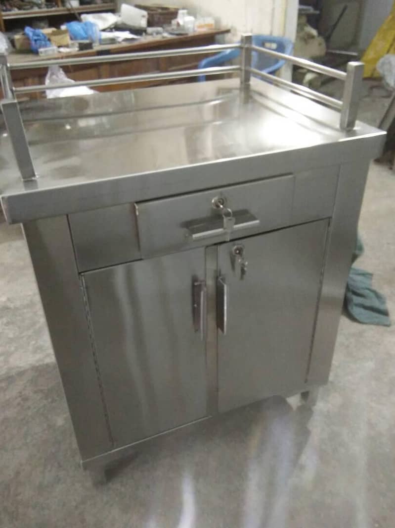 Fryer / Storage / Shawarma / Hot plate / Qeema machine / Kitchen Ite 13