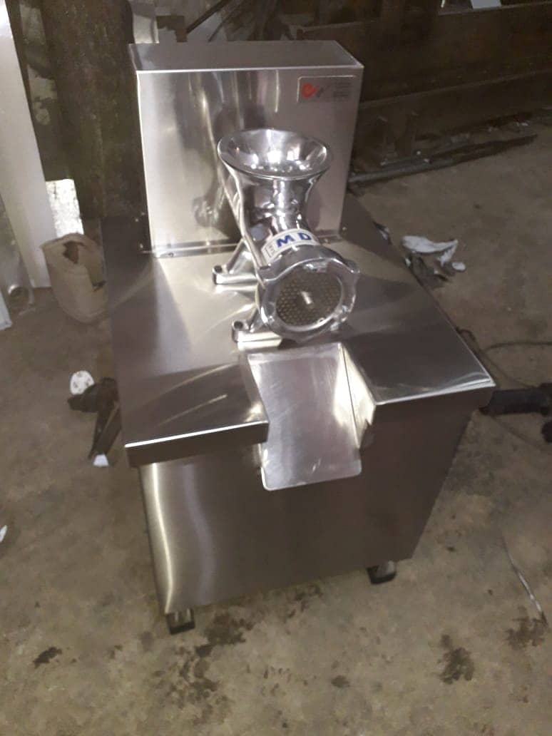 Fryer / Storage / Shawarma / Hot plate / Qeema machine / Kitchen Ite 14