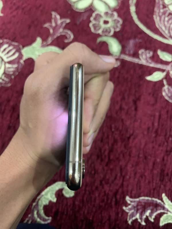 iphone xs max 3