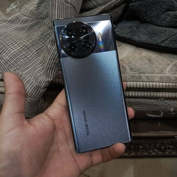 Tecno Spark 20 Pro Plus 0